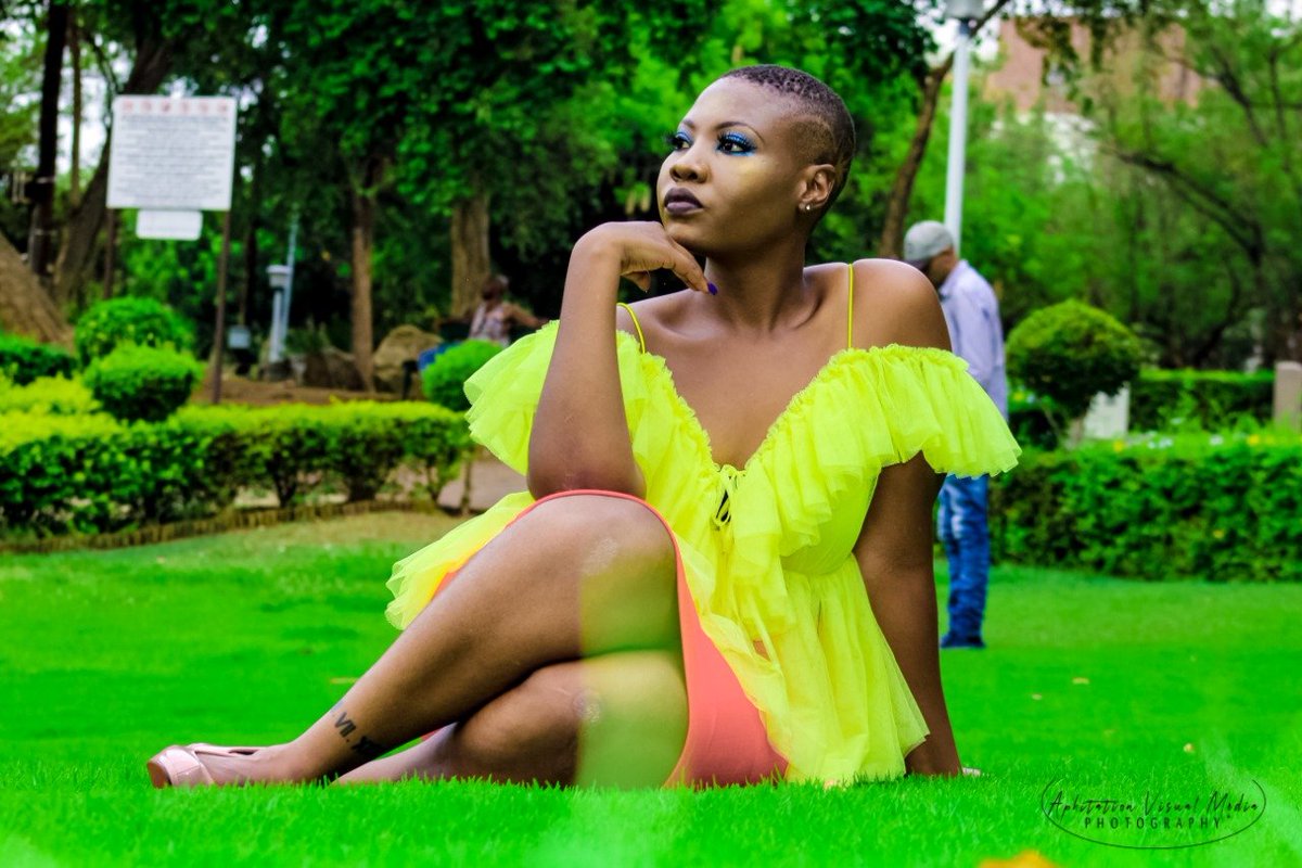 BubuNxumalo1's tweet image. It is strange how often a heart must be broken before the years can make it wise.

#Boya #SingleOut 
youtube.com/watch?v=yasZzT…

Photo credit: Aphitation Visual Media 
#I_am_Bubu_Nxumalo #BNx #The_Zulu_from_Limpopo