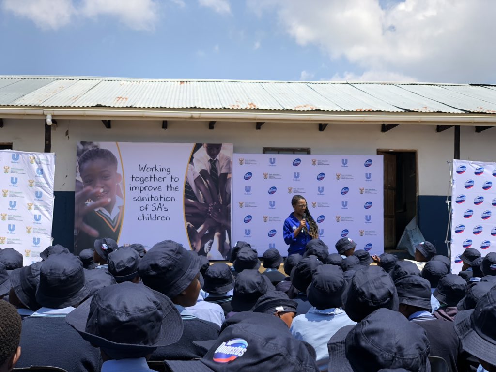 DomestosSA's tweet photo. In support of the millions of school children affected by the sanitation crisis we are live from Hlelolusha Primary School where the toilets have been upgraded.🚽 Help raise awareness, because with Domestos we are #UnstopableTogether #WorldToiletday2019 #WTD2019 https://t.co/r4S2VMR9Rr