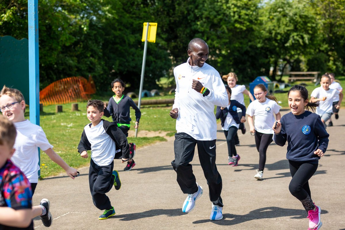 INEOS159's tweet photo. "A running world is a happy world" - #DailyMileAmbassador @EliudKipchoge.

Only 10 days left to submit your #RunWithEliud poster as part of @_thedailymile  marathon challenge for a chance to win a t-shirt signed by Eliud!

Submission URL for the UK is: https://t.co/DjrSGP1Jnl https://t.co/Pr6Ah7Cdbz