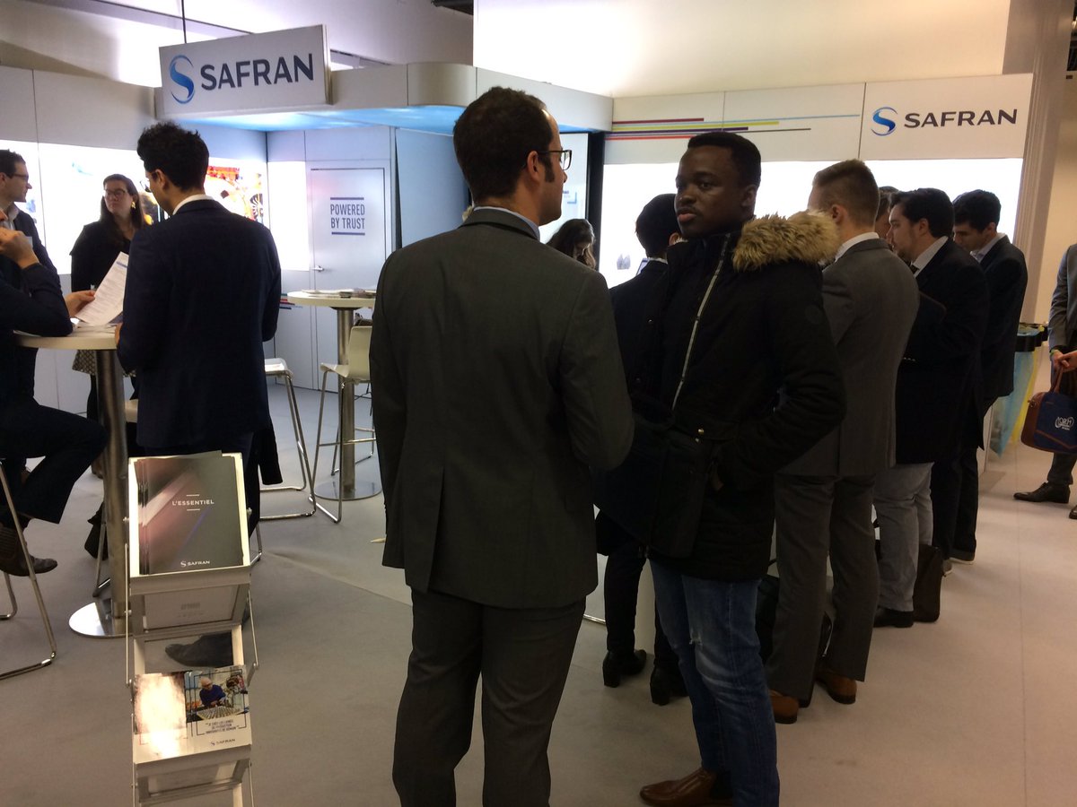 ChristineSuard's tweet photo. @SAFRAN vous attend au #forum #CentraleSupelec 
Stand T2
Venez échanger avec les #Ambassadeurs et #rh sur les #metiers et#stages
#SafranOnBoard
@SafranTalent 
@centralesupelec https://t.co/uiDbRc6N8j