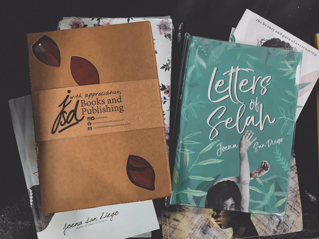 sagaserenio's tweet photo. The long wait is over. Finally they’re here! 😍🥰🤩
Thank you Lord & thank you ate @joenasandiego for being a vessel of blessing and comfort to this generation. Godbless you forevs! 😘💛
#AbidetoArise #LettersOfSelah https://t.co/EMi8xcLxlU