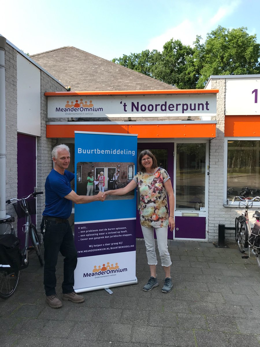 Online advies bij #burenoverlast via overlastadvies.nl. Meer juridisch advies, maar ook verwijzing naar #Buurtbemiddeling en  google.nl/url?sa=t&rct=j…