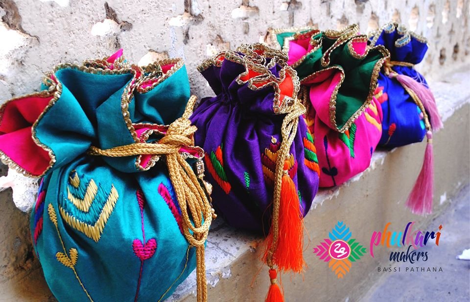 MBCT_Trust's tweet image. Beautiful hand embroidered #potlies for all winter festival and weddings around the corner #PMBP #PhulkariMakers made by a rural woman artisan.
Available in various color and size options.
For any query please contact: + 91 9779392651.
E: pmbp.mbct2005@gmail.com
#PhulkariMakers