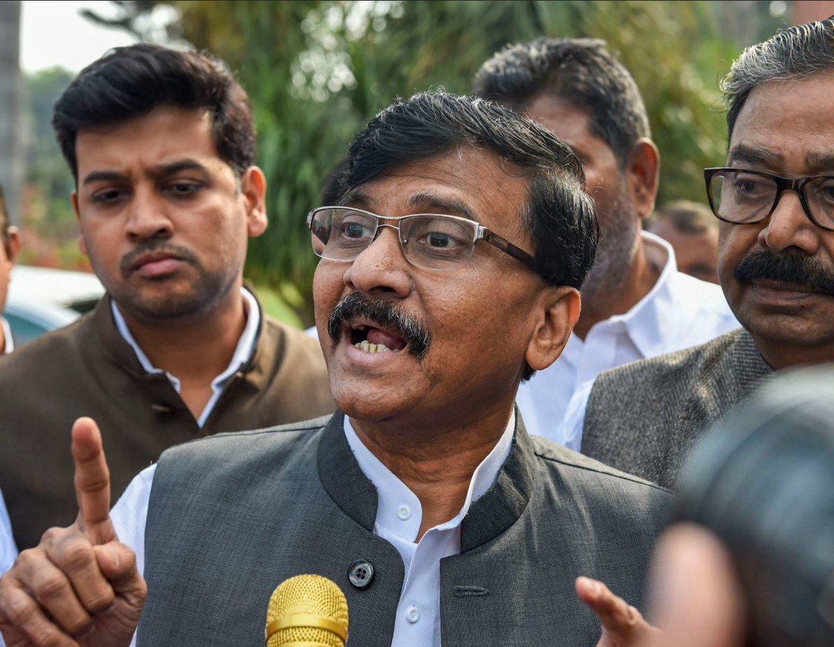 Need 100 births to understand what Sharad Pawar says: Sanjay Raut Read: http://toi.in/bNaU1Z17/a24gk