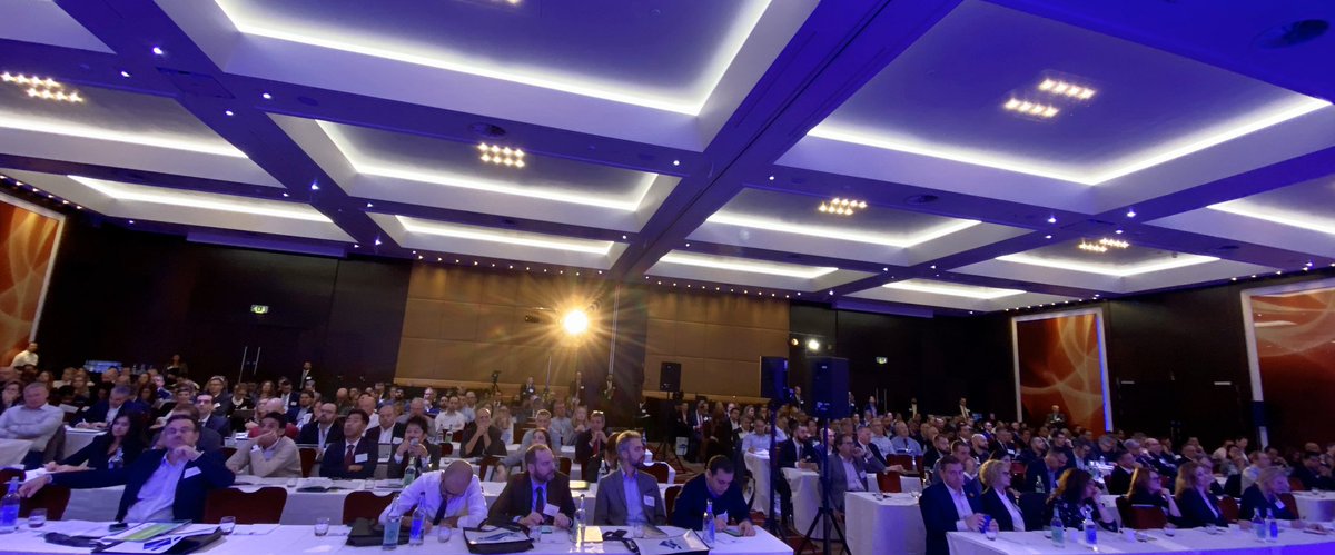 Packed conference hall for opening keynotes at #BT19 in London. rbrlondon.com/bt