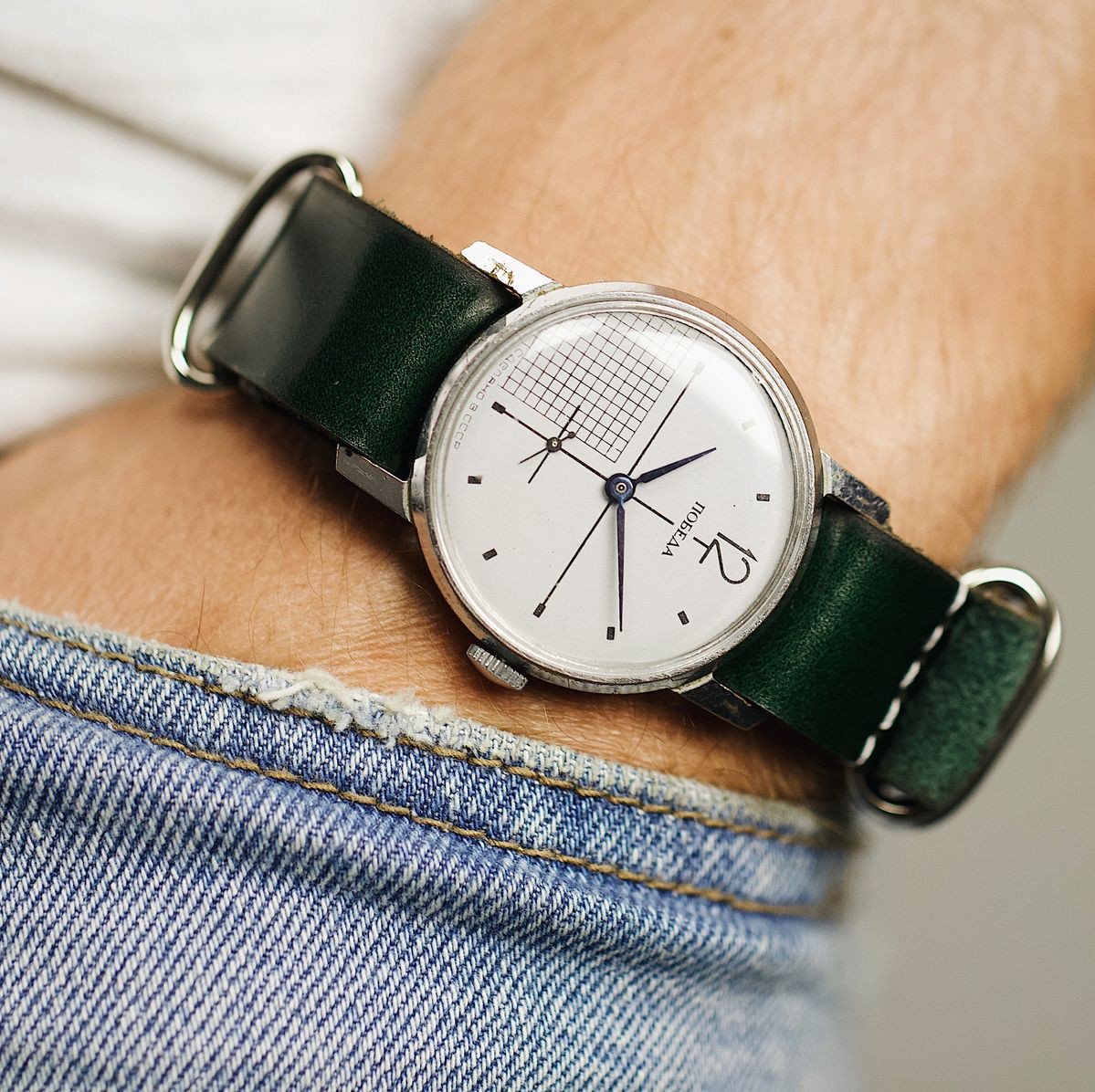 AdvantaW's tweet image. ✈️ Бесплатная доставка по всему миру
🏤 Срок доставки 2-8 дня
💳 Оплата Visa, Mastercard и пррчее
--------
⁉️ Всё вопросы в личку
--------
whkoper.ru
--------
С 2005 года занимается реставрацией и полным восстановлением винтажных наручных часов