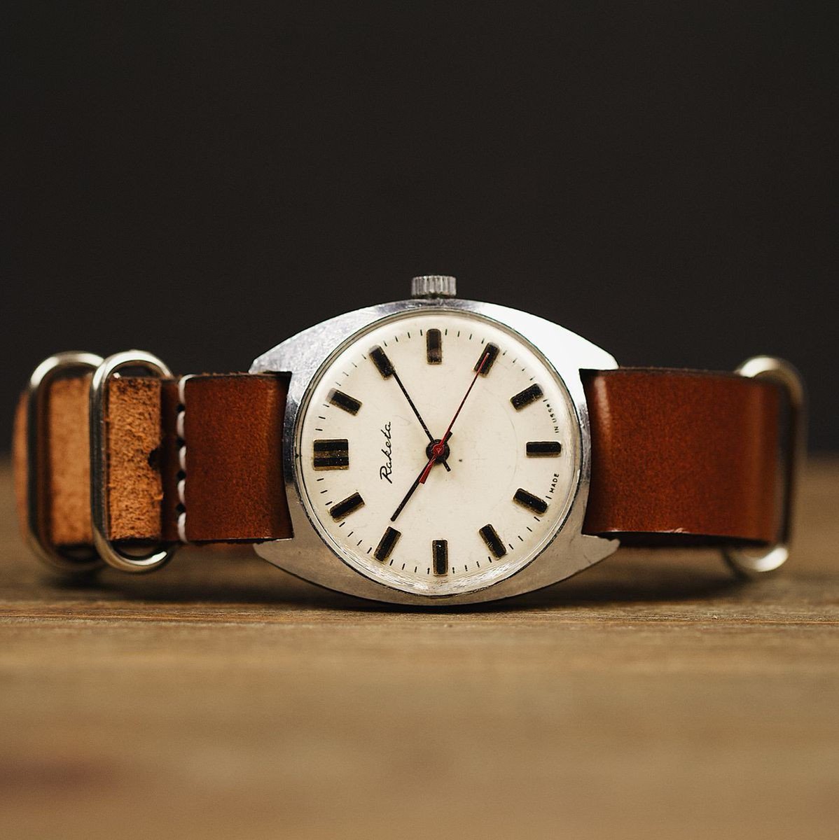 AdvantaW's tweet image. ✈️ Бесплатная доставка по всему миру
🏤 Срок доставки 2-8 дня
💳 Оплата Visa, Mastercard и пррчее
--------
⁉️ Всё вопросы в личку
--------
whkoper.ru
--------
С 2005 года занимается реставрацией и полным восстановлением винтажных наручных часов