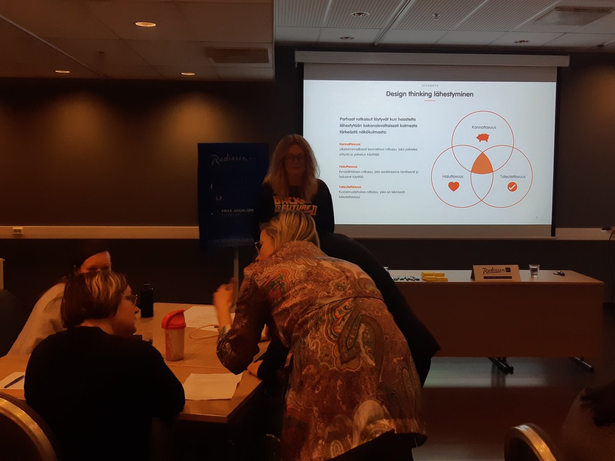 #Kuolema 'n #ekosysteemi yhteenvetotyöpajoissa äänestetään ja validoidaan työpajasarjan löydöksiä. Jokaiselle jotakin edistettävää <a href="/Finanssi/">Finanssi ry</a>, #hautaus #kirkko #lakiasiaintoimistot että ratkaisut olisivat haluttavia, kannattavia ja toteutettavia <a href="/D9Suomi/">D9</a> <a href="/Verouutiset/">Verouutiset</a> <a href="/VRK_Uutiset/">Väestörekisterikeskus</a>
