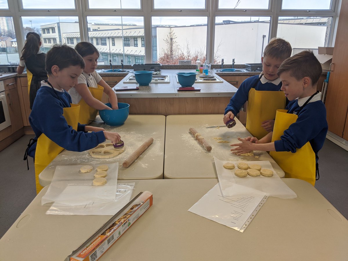 Pupils are showing off their weighing, mixing and rolling skills this morning as they make scones in the #bantkitchen #bantwiderachievement