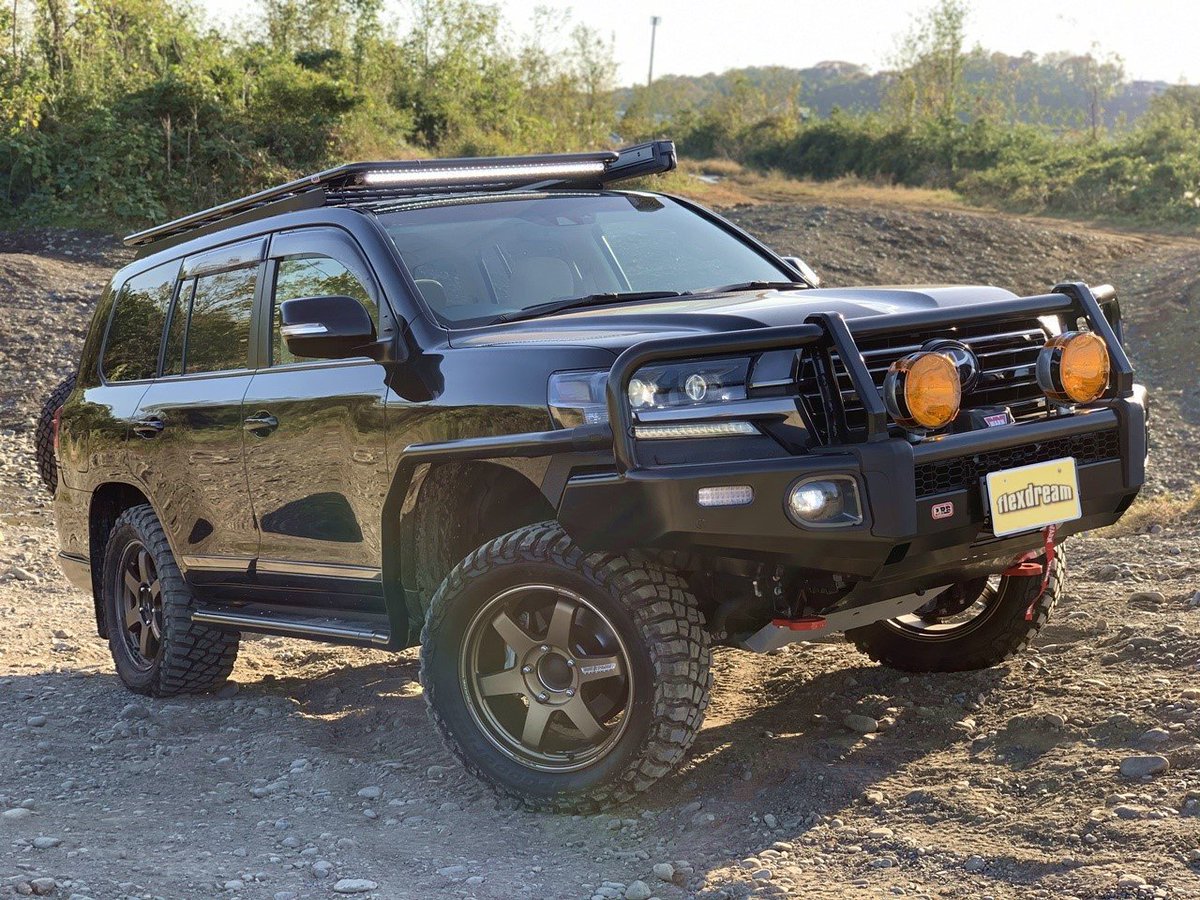 フレックスドリーム 11月23日 24日 土 日 に 湯浅トライアルパーク で Offroadimpact オフロードインパクト 19が開催 本格オフロードスタイルのarb4x4カスタムのランクル0と テントを装備したオーバーランダースタイルの ランクル95