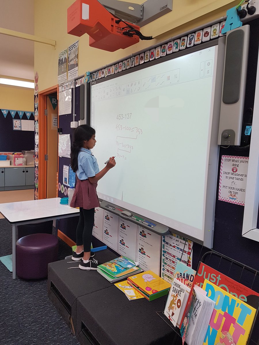 AWPS2A's tweet image. 2A loves using the interactive whiteboard to demonstrate their learning and the best part is they can always check how far they&apos;ve come with a click of a slide. #ICT #worksamplesonthego