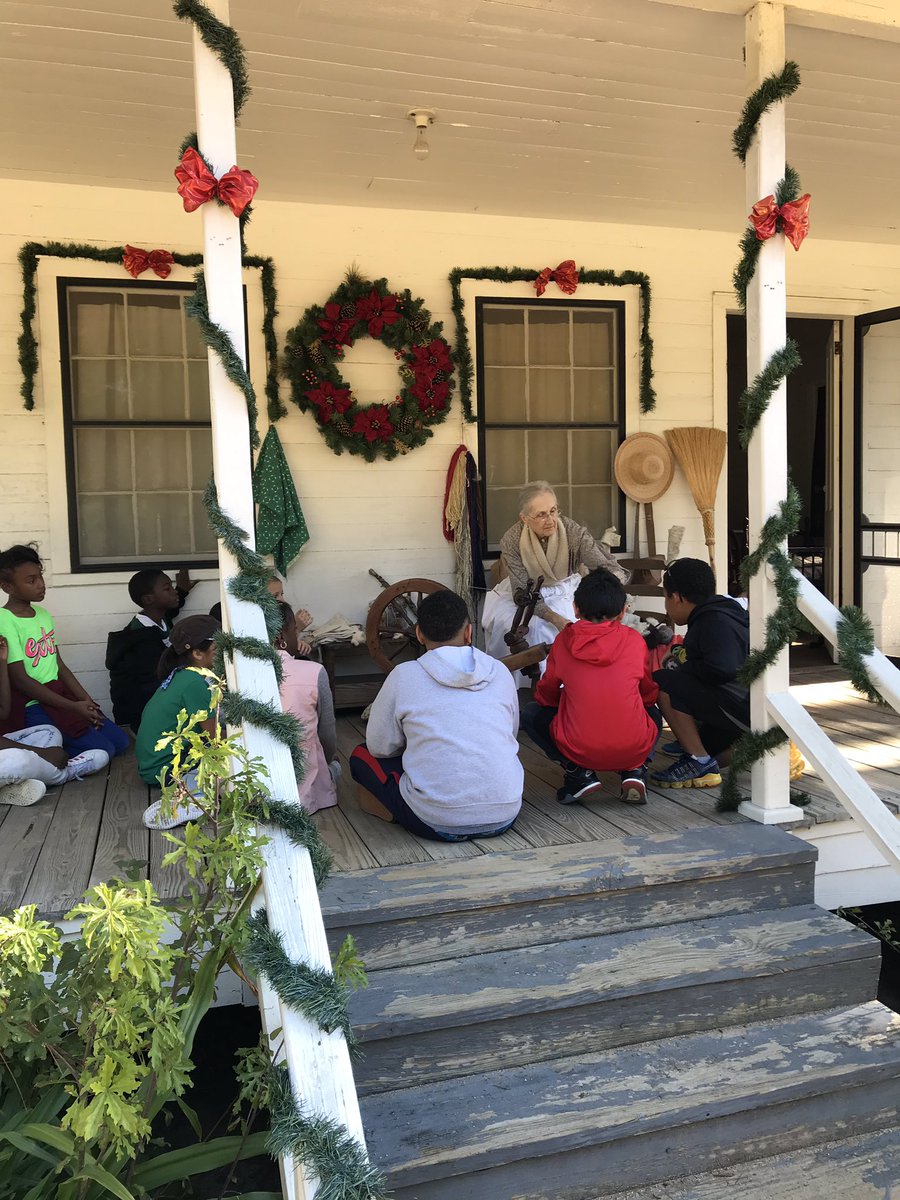 Wonderful weather and living history lesson!@WunderlichFarm <a href="/GreenwoodKISD/">Greenwood Forest</a>