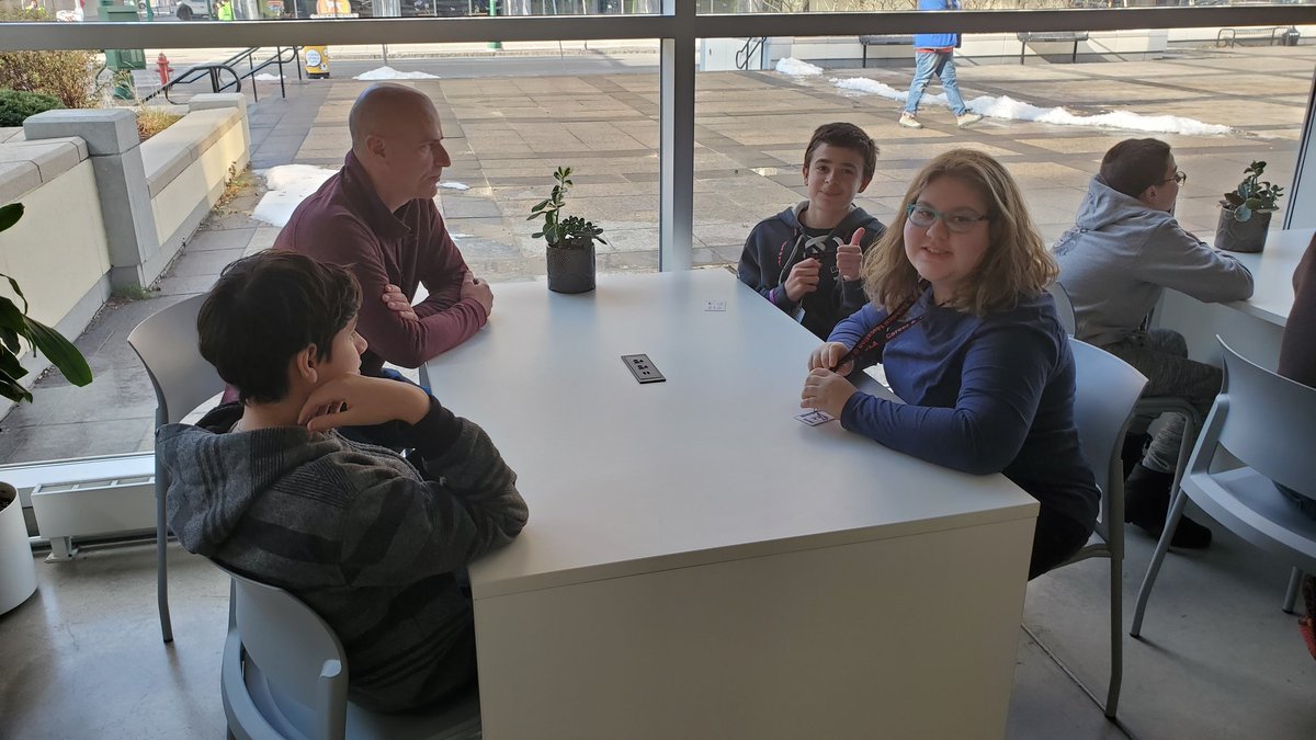 QWilliamsCNY's tweet photo. Speed Networking with representatives from tech startups @thetechgarden! @GENIUSNYProgram @SentientBlue #USPLM #CivDrone #Fotokite https://t.co/xk1l43Ua6S