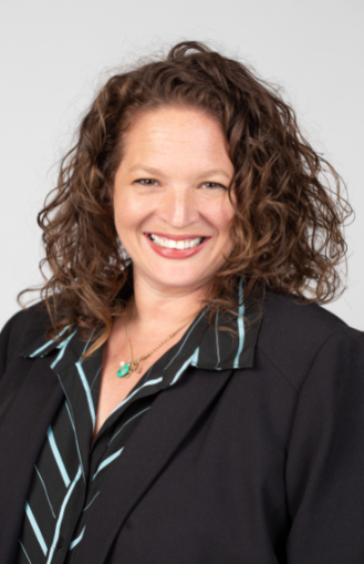 HillsboroughSch's tweet photo. Congratulations to Tiffany Oliver @starfishtiff @HCPSRobinsonHS, recipient of the Presidential Award for Excellence in Math &amp; Science Teaching (PAEMST), for her expertise &amp; dedication to teaching+the positive impact she has made on student achievement: https://t.co/5ABoqzjOpJ https://t.co/dLaqVQHcVu