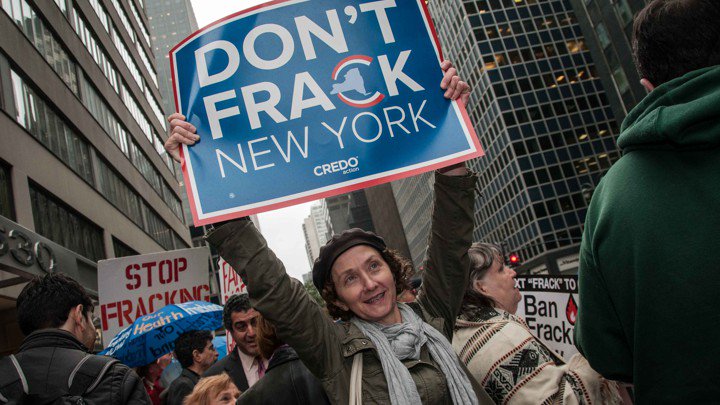 Weekly Shale / Chk Sale to Comstock? / Royalty Case Progresses / LA NG Pipeline Projects ... conta.cc/334MFLz