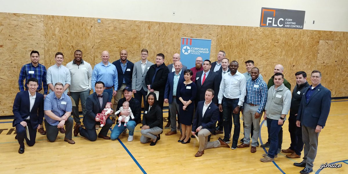 Last week @CVSHealth had five transitioning veterans graduate from the @hiringourheroes Corporate Fellowship Program on the West Coast. Congratulations to our Washington graduates Zachary Bohne and Eric Murphy! #hohfellows #workforceinitiatives #cvshealth