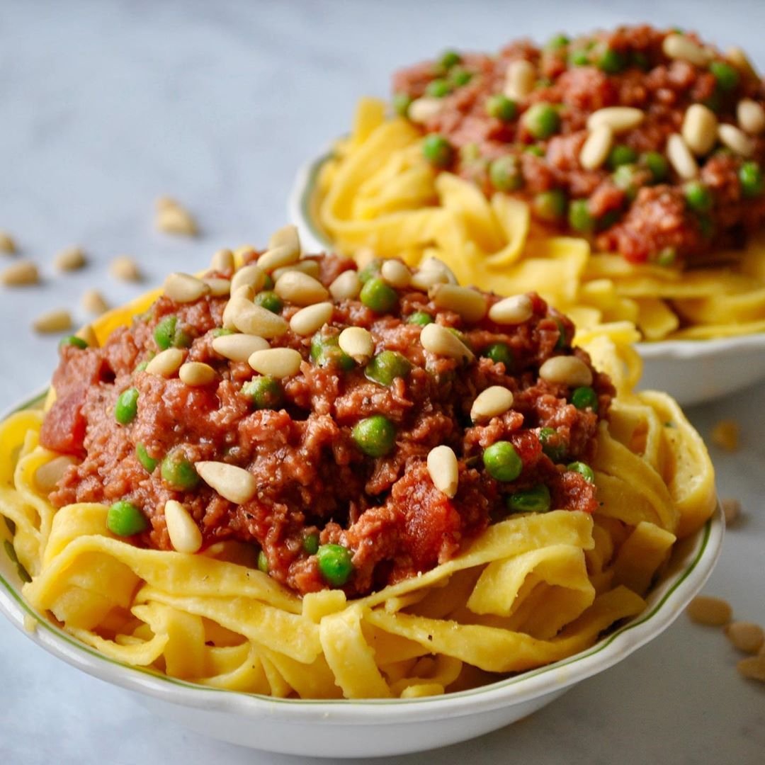 #repost

Check out this delicious Plant-based Spaghetti Bolognese recipe shared by @brechernutrition. 
#brechernutrition #meatlessfarm #meatfreenottastefree #maketheswap #swaponemore ⁠#meatlessmondays #meatlessmonday #veganspagbol #veganbolognese #vegetaraian <a href="/thefeedfeed/">The Feed Feed</a>.vegan