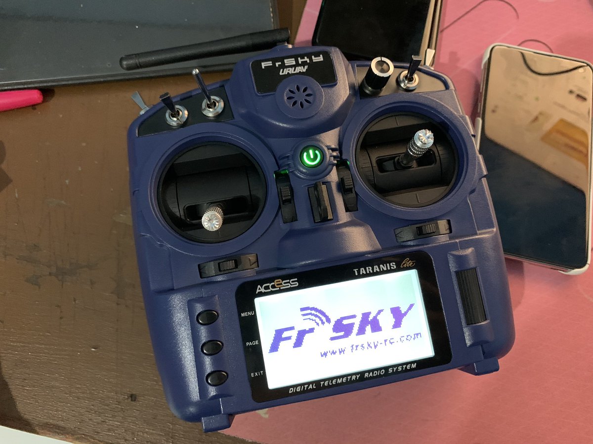 My first Taranis. 

#tukusingmurah
#gawebelajar
#maindrone
#dulinanfpv
#ingatmasakecil
#citacitajadipilot