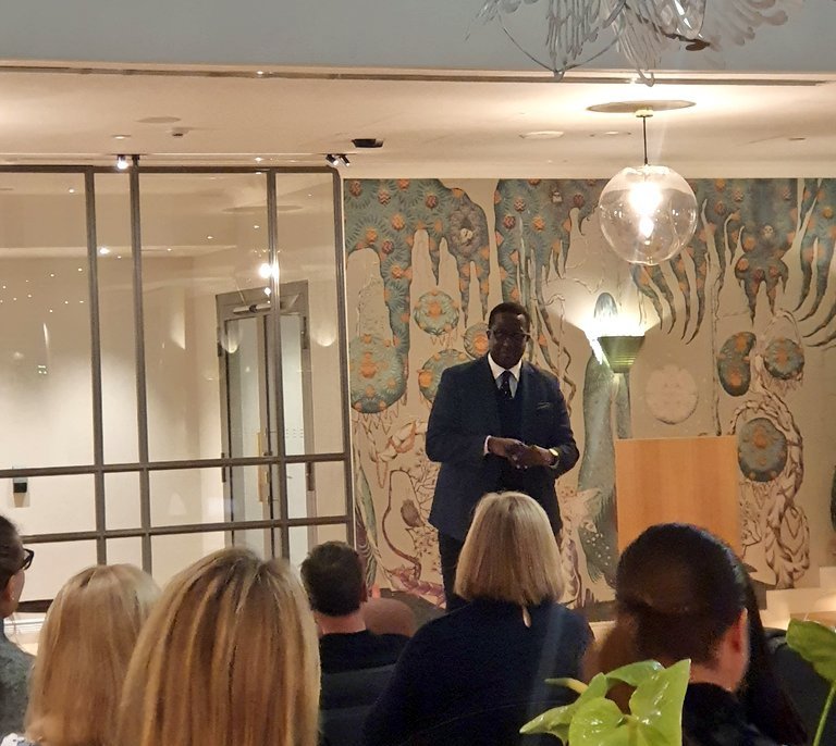 CMI – Martti Ahtisaari Peace Foundation (@cmioffice) on Twitter photo "What kind of image comes to your mind when thinking of peace mediation?" Our Programme Director Itonde Kakoma talking about the intersections of #peace and #design at <a href="/georgehelsinki/">St George Helsinki</a>. #georgetalks "What kind of image comes to your mind when thinking of peace mediation?" Our Programme Director Itonde Kakoma talking about the intersections of #peace and #design at <a href="/georgehelsinki/">St George Helsinki</a>. #georgetalks