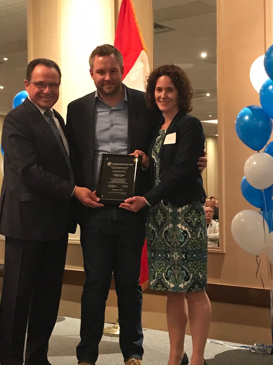 Albrecht4KitCon's tweet image. Great evening - thanking &amp;amp; honouring our team of #KitCon CPC supporters &amp;amp; volunteers for their dedication and service! I am blessed to have been surrounded by such an amazing team for the past 14+ years! @CPC_HQ Thx to @Bingemans for incredible job of hosting! #grateful #blessed