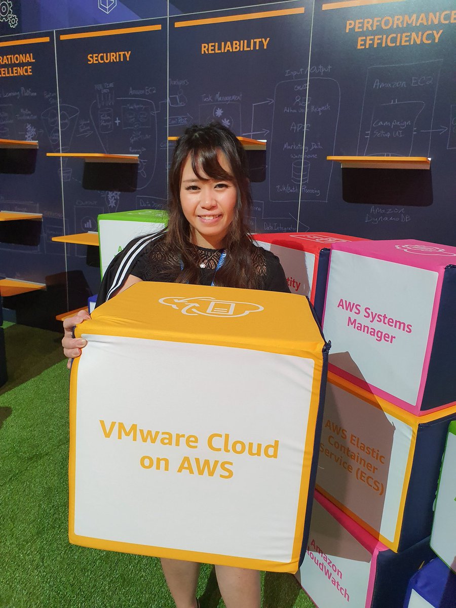 wendywendy_1's tweet photo. More photos from #vForumAU @VMware https://t.co/hHPQgz2I6o
