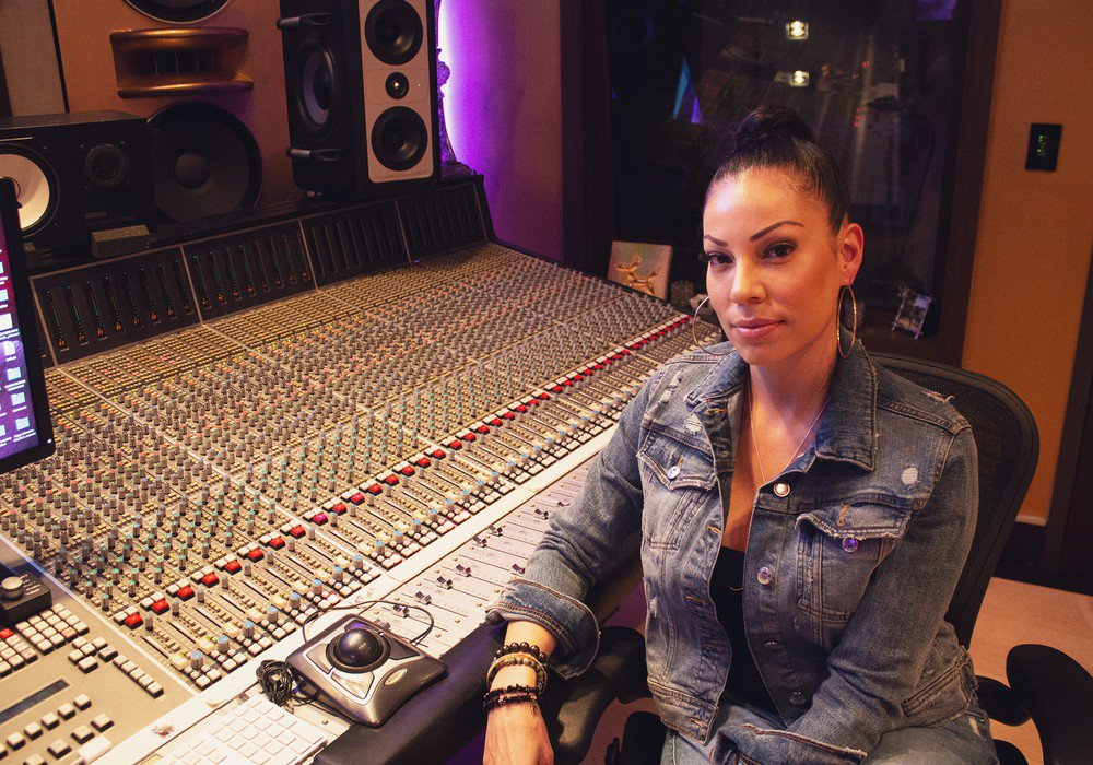 MixbusMania's tweet photo. Marcella Araica: The Incredible Journey of "Ms. Lago" - yet another great @tapeopmag  interview https://t.co/PguXTQxeVe https://t.co/BmzFaJ1L89