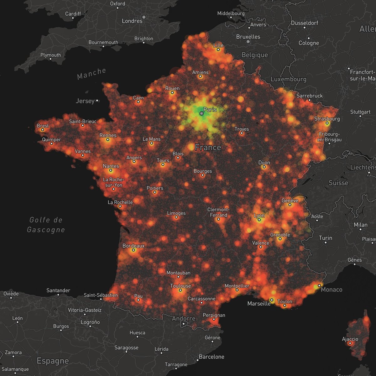 visualizemap's tweet photo. Utilisation des transports en commun pour aller au travail : une cartographie à l’échelle nationale avec les données @InseeFr pour analyser le comportement des français. #30DayMapChallenge #BuiltWithMapbox https://t.co/3WmEKBJw8D https://t.co/tyND1m6Y26