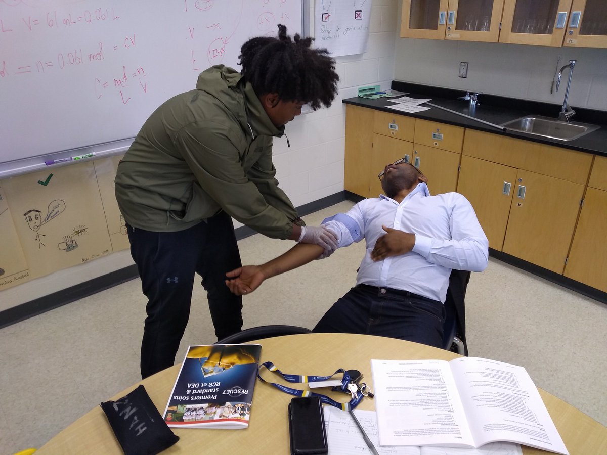 Boussole - ÉS Ronald-Marion tweet media