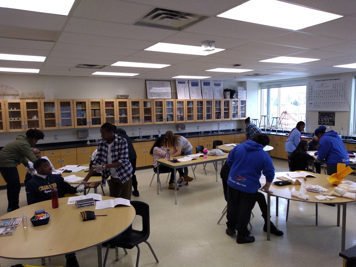 Boussole - ÉS Ronald-Marion tweet media