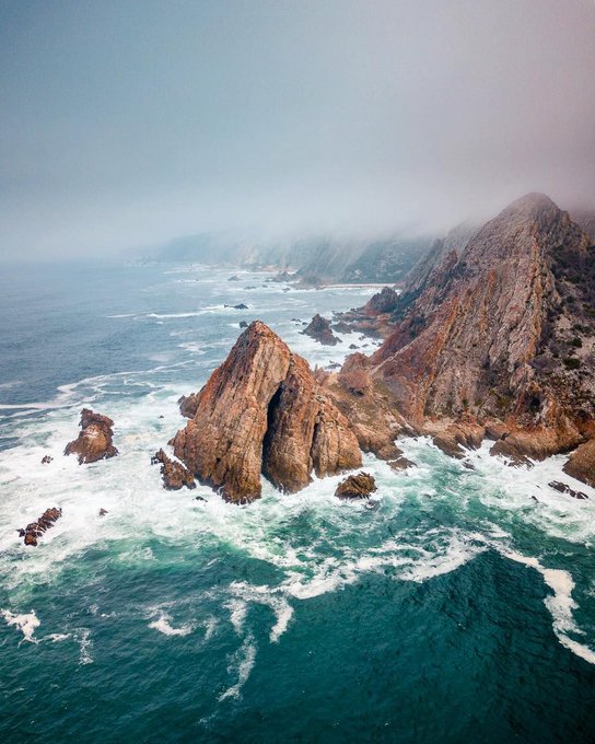 High on most travellers 'must-see' list is the Garden Route, and with good reason. This 300km stretch between Mossel Bay and Plettenberg Bay is one of the country's best self-drive routes: ow.ly/h3sU50xeKsR

📷I/G ltjvrensburg #MeetSouthAfrica