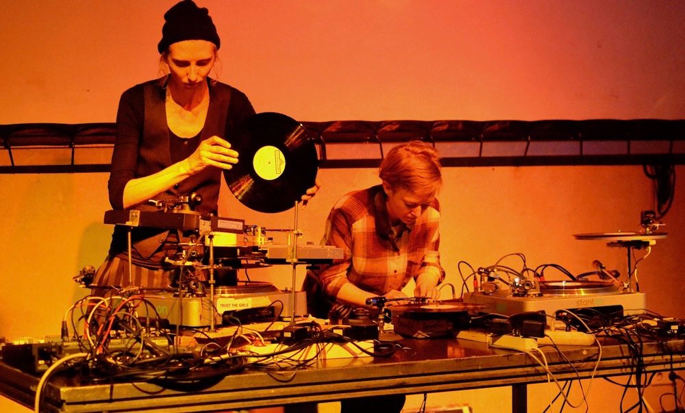 EMS AiR, Vinyl -terror &amp; -horror is a collaboration between Camilla Sørensen and Greta Christensen. On Thursday 21 Nov, they will perform <a href="/fylkingen/">Fylkingen</a> during the <a href="/soundofsthlm/">Sound of Stockholm</a> Festival. is.gd/hUnMD2