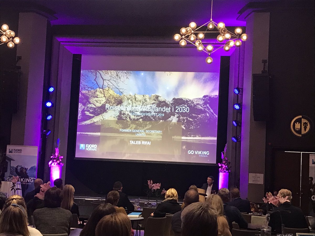 Dag 2 på #vestlandstreffet2019 på full fart. Etter en intenst workshop med #TomSavigar snakker nå Taleb Rifai, tidligere General Sekretær for UNWTO om hvordan vi kan håndtere vekst uten at det har negative konsekvenser.