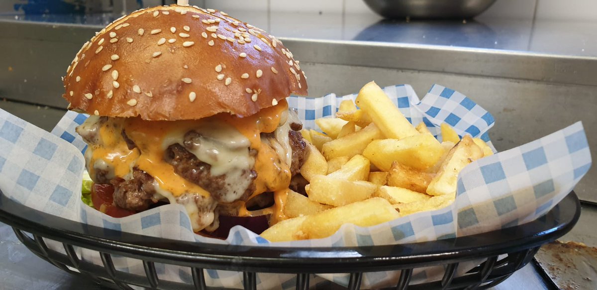 Have you tried the Double Cheese yet? 🍟🍔

Dont forget that our Gourmet Burgers are just £7.50 on Sunday's. #TunbridgeWells #Burgers