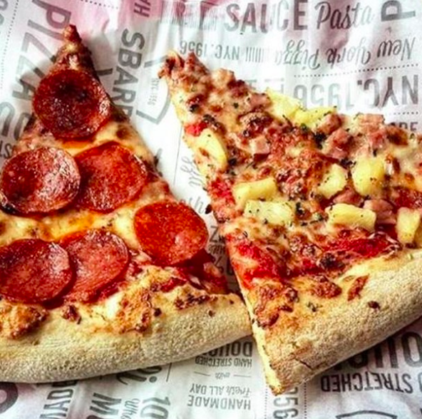 AtriumMall's tweet photo. #Tuesday2For
When it comes to @Sbarro pizza, 2 is always better than 1.
#atrium #thompsoncenter #chicago https://t.co/QgLBuZiDPv