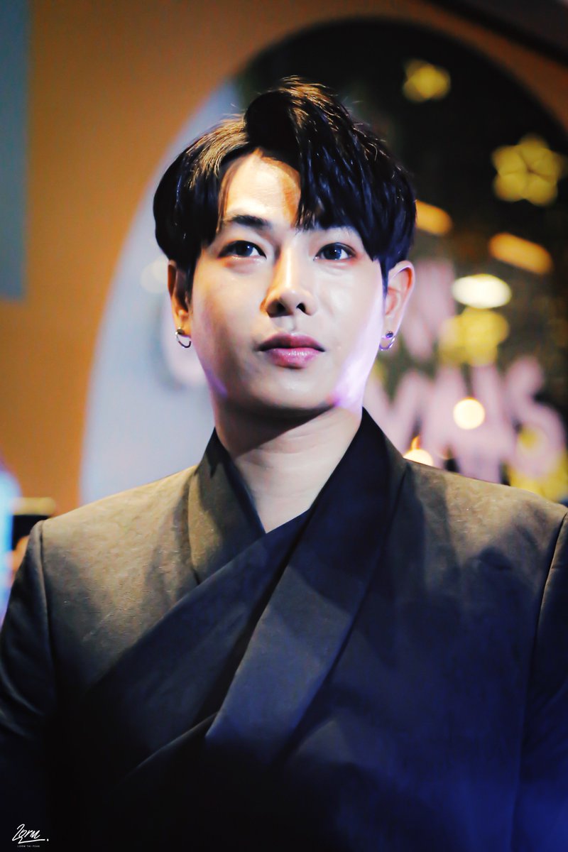 Lorm_Tai_Peak's tweet photo. คนหล่อ 360 องศาที่แท้ 🧡

 #GQMOTY2019xที่รัก
#GQMOTY2019 
#เป๊กผลิตโชค 
#PeckPalitchoke
#TheMomentsOfLorm_Tai_Peak
#Palitgallery https://t.co/YFGoXYGPpC