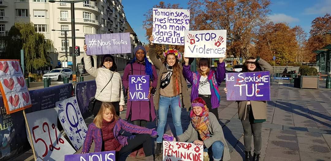 toutes74's tweet photo. Le 24 novembre 2018 avait lieu la première marche Nous Toutes contre les violences sexistes et sexuelles à Annecy ! Vous aviez été une centaine à répondre present.e.s. Nous vous attendons samedi 23 novembre pour remettre ça ! 💪✊💜 
Nous comptons sur vous ! https://t.co/nrrwl0Cn5H