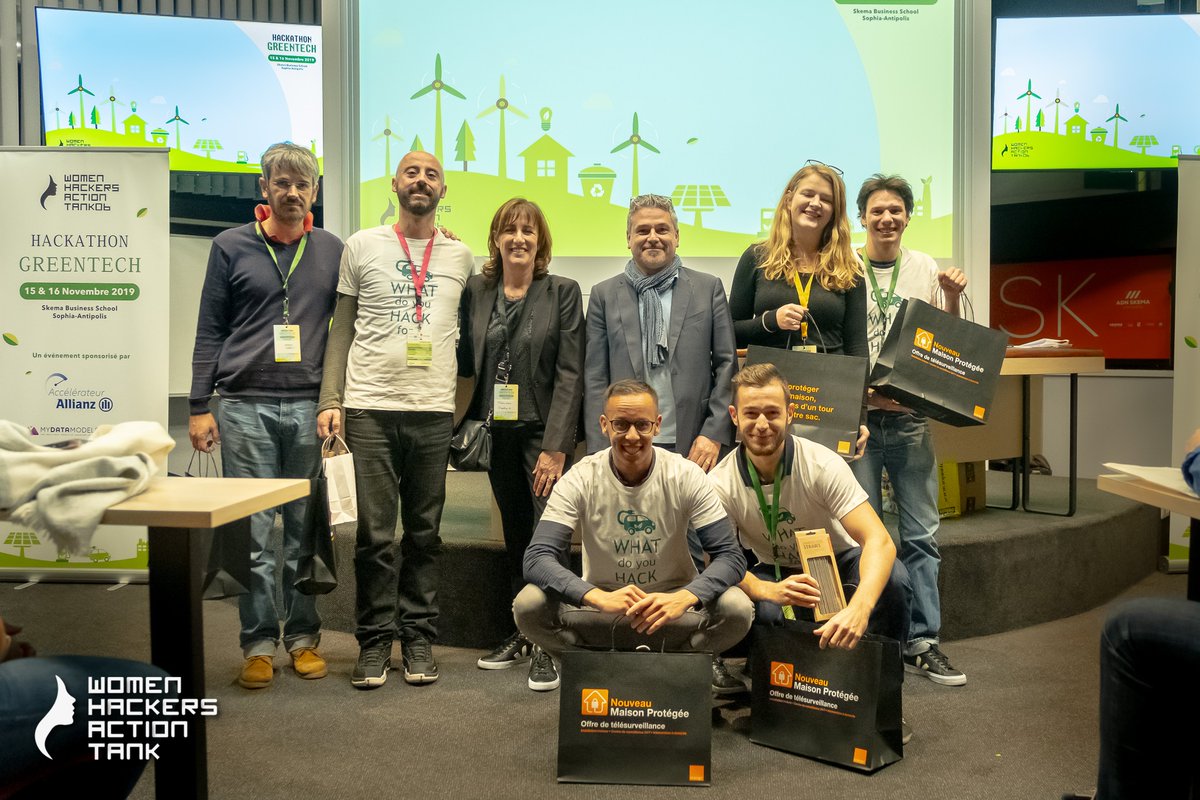 MalbrancqC's tweet photo. Le prix Potentielle startup du hackathon GreenTech de @WhatHackers remis par les co-presidents @SylvainTh et @GastaudFabienne a ete decerne au projet Naturspace.
#HackGreen19 https://t.co/Nr2gqeilJ9