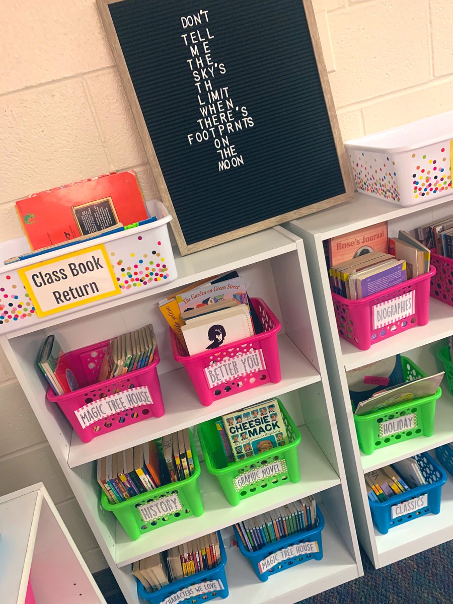 MsStogner's tweet photo. Our classroom library is organized so my students can find exactly what they need, no matter the genre! We even have a quote board where they put interesting quotes they find in their books. A nice & cozy place for my leaders and readers📖 #HECReads #HECLeads #Pridein5 #teachin5 https://t.co/DFrXvhD679