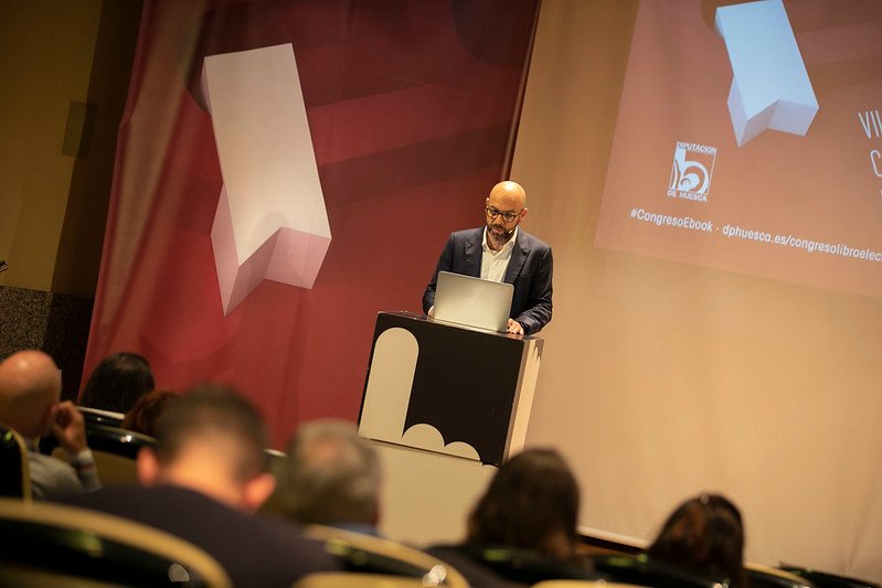 Aunque ya subimos el vídeo a #YouTube (📹👉 youtu.be/RmFVmCyVm1E), puede que alguien desee hacer una lectura reposada de las #conclusiones del VII #CongresoEbook. Por @danisesena 📝👉 bit.ly/32XRSVm