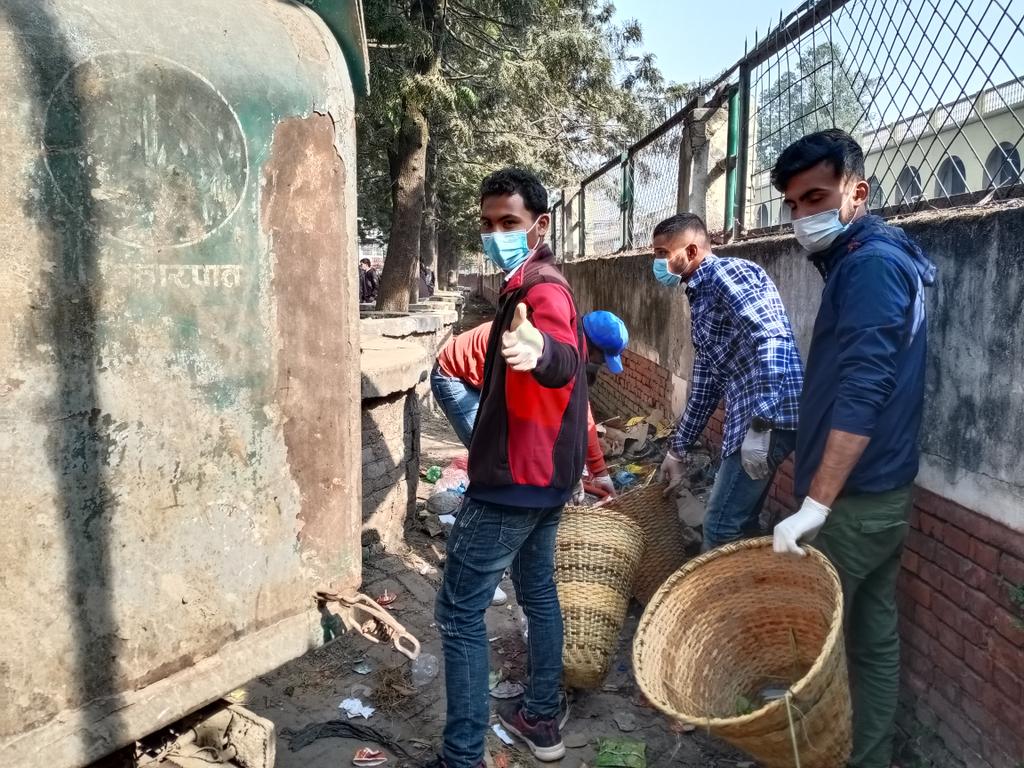 rameshkat_ya9's tweet photo. After a long we accomplished the program of
#Bottle_Gardening
#Awareness_Rally_on_World_Toilet_Day
#Sanitation_Program
@Tri-Chandra Multiple Campus https://t.co/hDj0ABEd6S