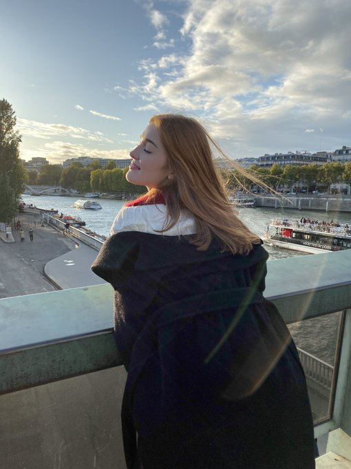 Boarding on a flight to #Paris ❤️ So excited! https://t.co/wvOMOp5DFA<a href="/tag/paris"class="tags">#Paris</a>