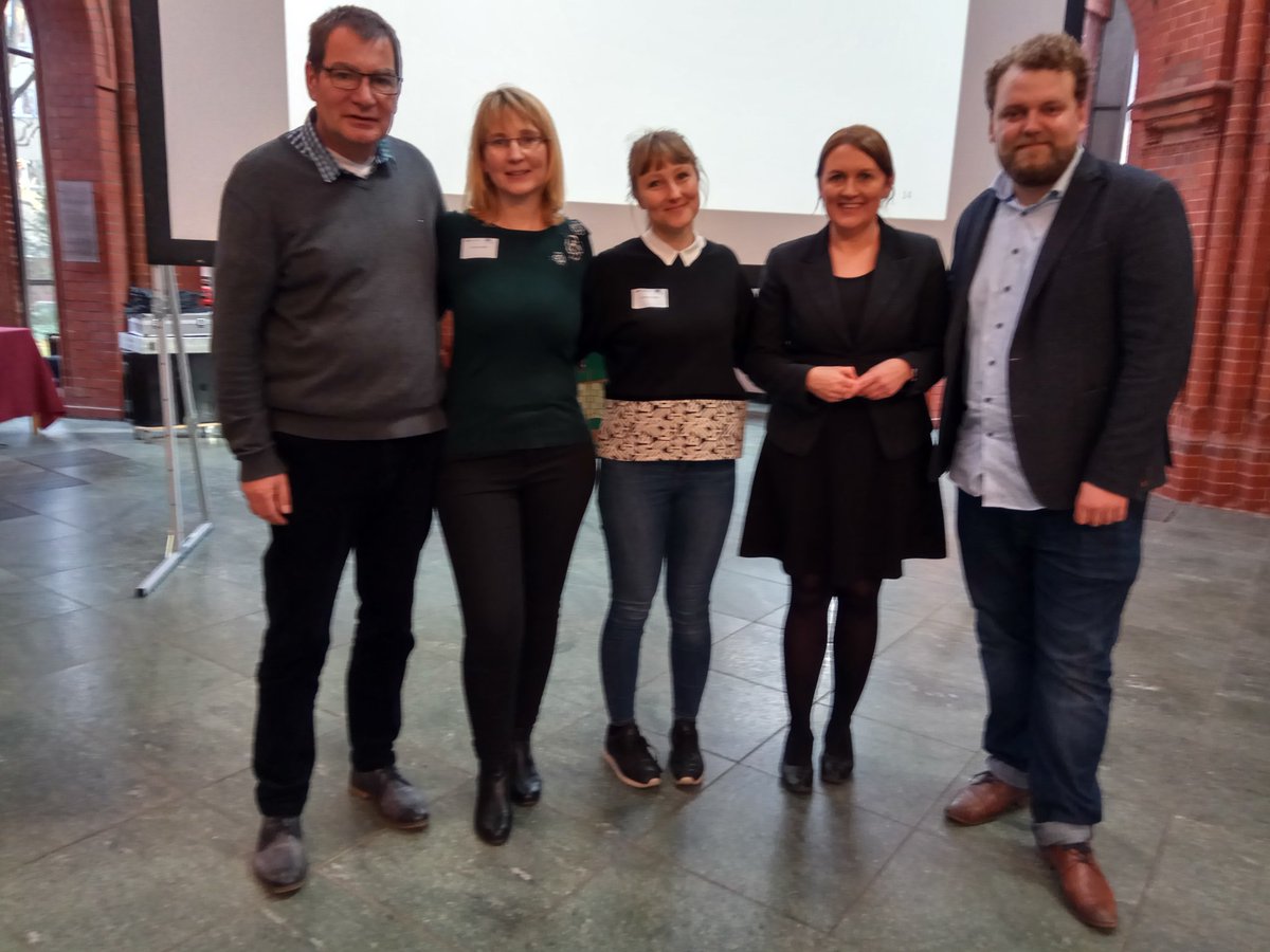V_Persau's tweet photo. Ein herzliches Dankeschön vom Team der @NAK_EAPN in der @AWOBund an alle Teilnehmenden des 14. Treffens der Menschen mit Armutserfahrung! Schön, dass ihr dabei wart und eure Perspektiven eingebracht habt! https://t.co/IpeubgEhMM