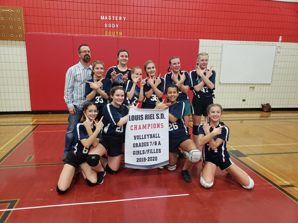 Congratulations to the ⁦<a href="/windsorLRSD/">Windsor School</a>⁩ Jr High Girls! LRSD Champions. ⁦⁦@SandraSawatzky⁩