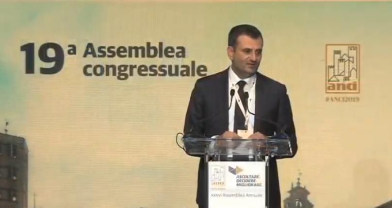 #ANCI: Antonio Decaro rieletto Presidente per acclamazione
gdc.ancitel.it/anci-antonio-d…
<a href="/comuni_anci/">comuni_anci</a> #anci2019 #anciArezzo <a href="/ANCI_comunicare/">ANCIcomunicare</a>