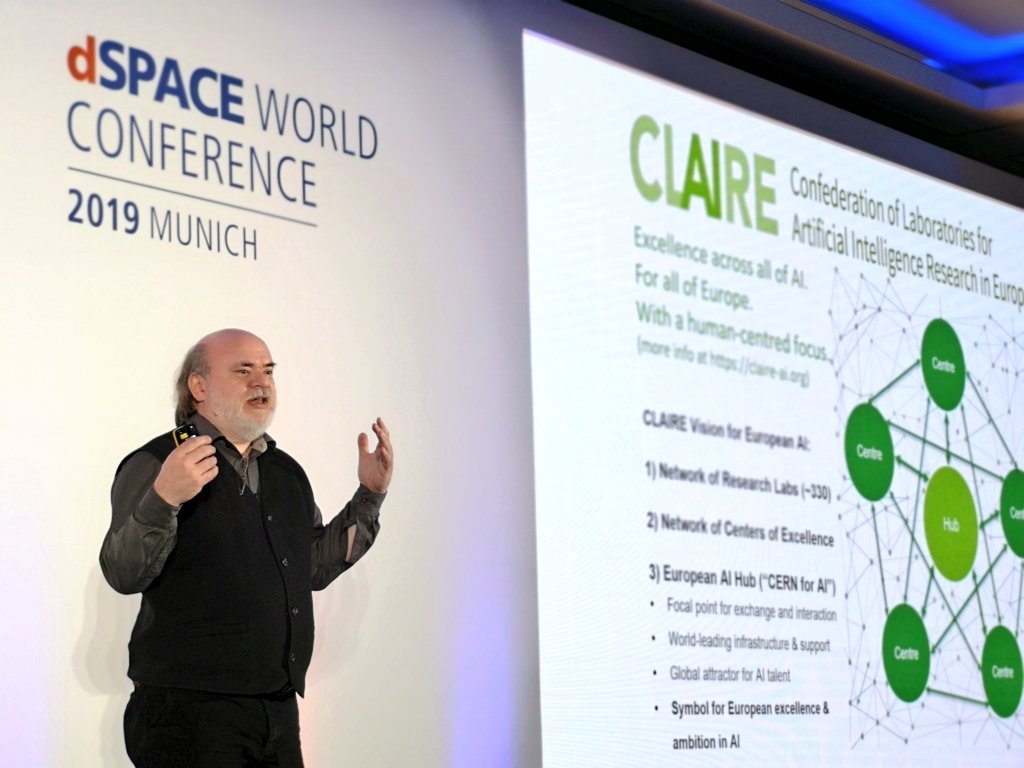GerhardStelzer's tweet photo. Prof. Philipp Slusallek, Scientific Director @DFKI schlägt vor, #KI  zu nutzen, um KI sicher zu machen "Use AI to #safeguard #AI" dazu braucht man eine #DigitalReality #dwc19 @dSPACEglobal @Elektronikauto https://t.co/akmwV0Ewsi