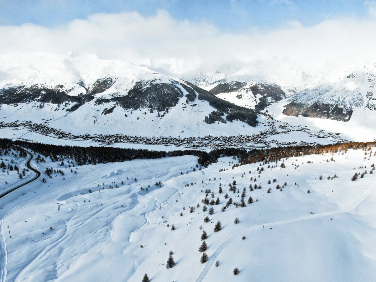 Mottolino's tweet photo. Pronti per il BIG OPENING del 30 novembre??
Mottolino sta tornando! #mottolino #livigno #neve https://t.co/o5aSjyGwtx