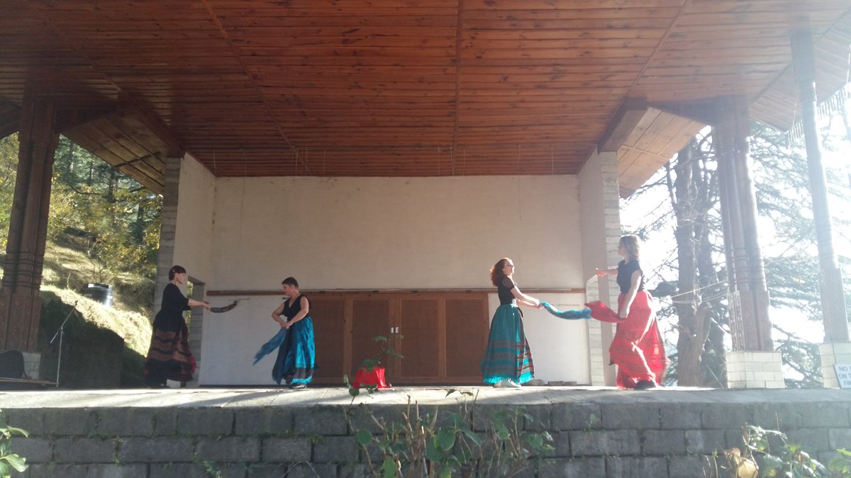 KesangKinzom's tweet image. Russian women performing Argentinian folk dance in Kullu. #globalflow #himalayas #roerichartandculture