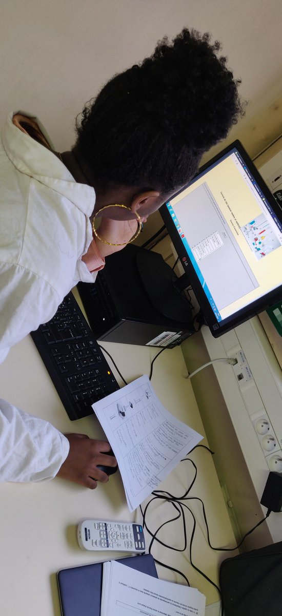 StephaneBaton's tweet photo. L'apprentissage par le numérique, ou comment rendre la pédagogie ludique 🧫🧪🦠🔬 #Biotechnologies #Labo #STL https://t.co/gEHUimcHlp