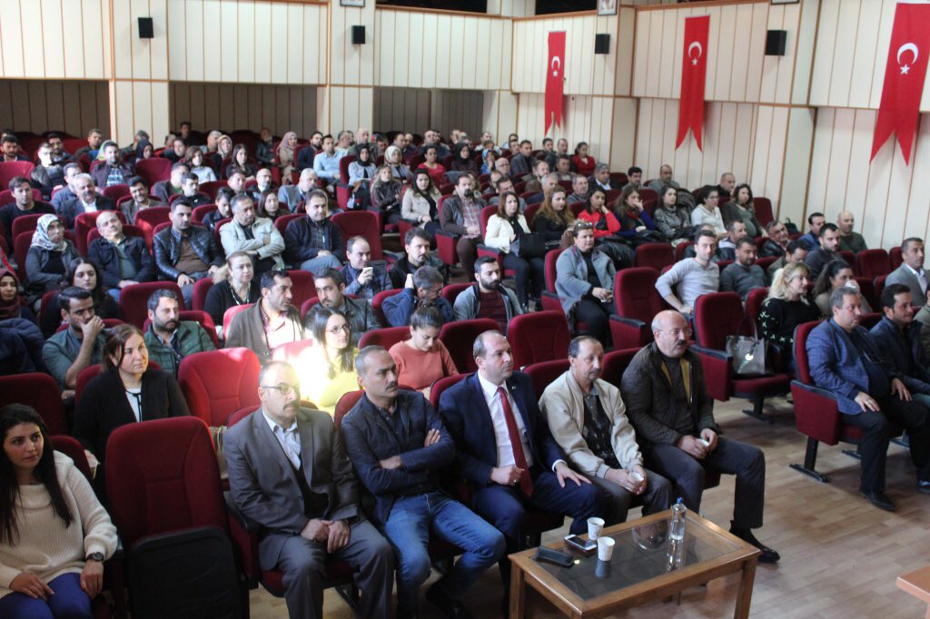 maemtal's tweet photo. 2019 - 2020 Eğitim - Öğretim yılı 1. dönem 1. ara tatil öğretmenler kurul toplantısı okulumuz konferans salonunda yapıldı.
#maemtal 
#aratatil https://t.co/ONAF171iK2