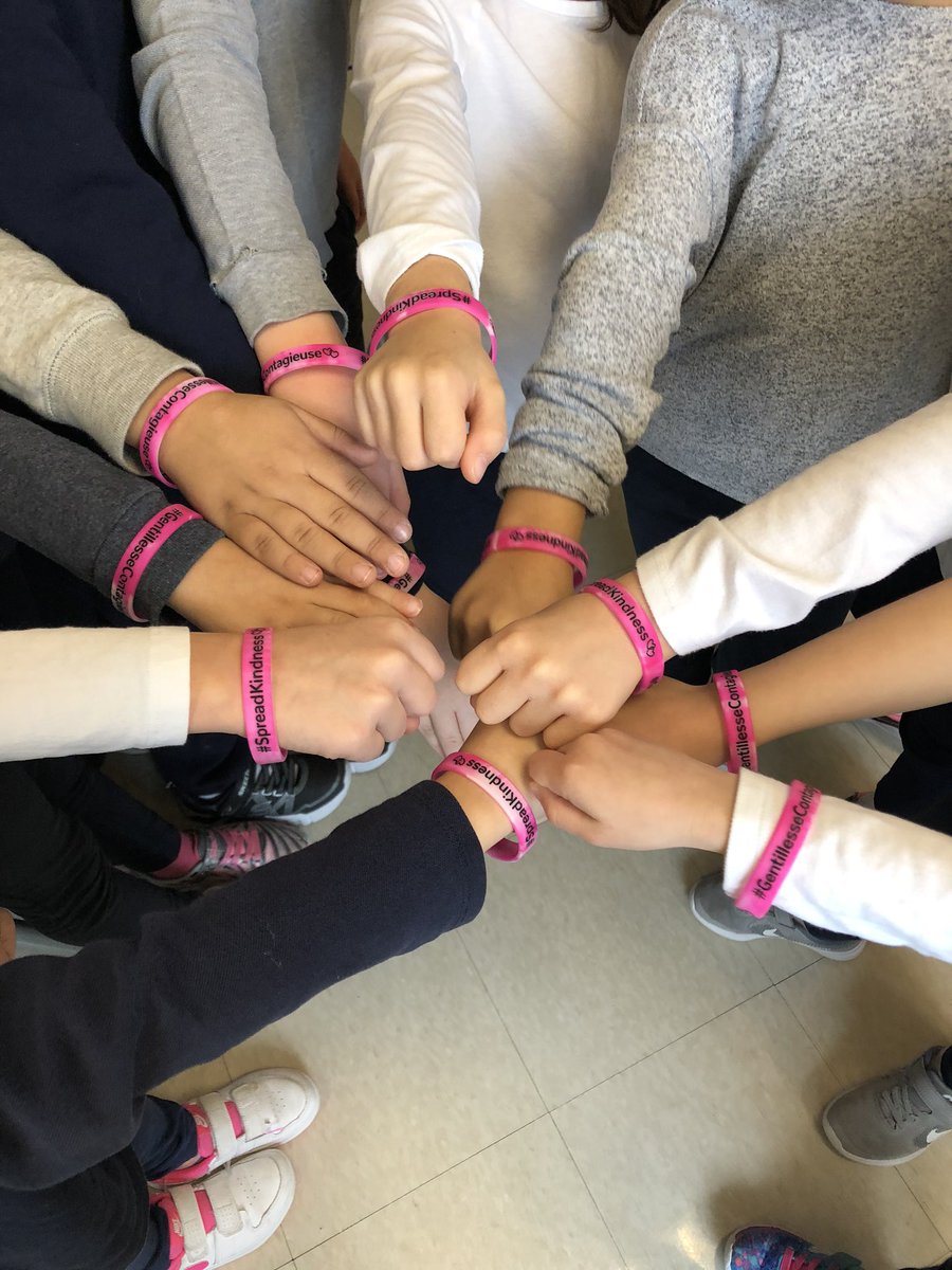 mrsbelvederegr1's tweet photo. Wearing our #spreadkindness bracelets in support of Bully Awareness & Prevention Week. #bekindeverytime @GuardiangelsWB @ycdsb https://t.co/dZkVoL2gAb